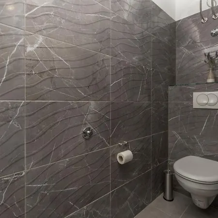 Apartment Ani 1