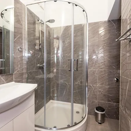Apartment Ani 1 Gradac (Split-Dalmatia)